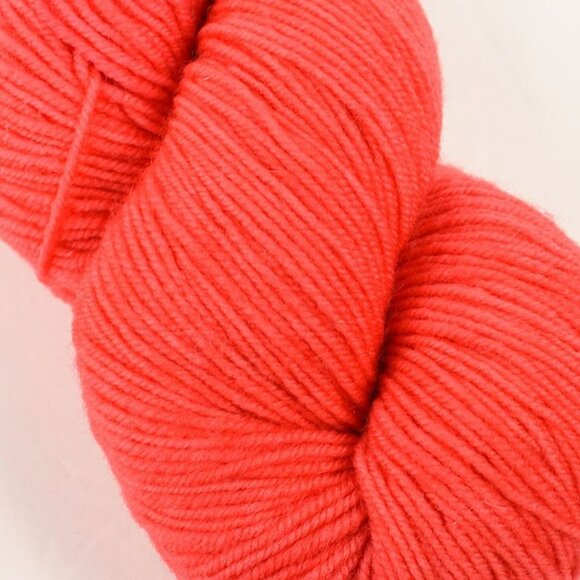 Magpie Swish Domestic Fingering Yarn 100% SW Merino Wool Brand New Lover - Picture 2 of 3
